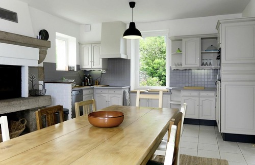Guimaec House | Wonderful private villa for 6 people with WIFI, TV, terrace, pets allowed and parking