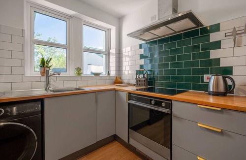 Drumnadrochit Villa | Wonderful private villa for 2 guests with WIFI, TV and patio