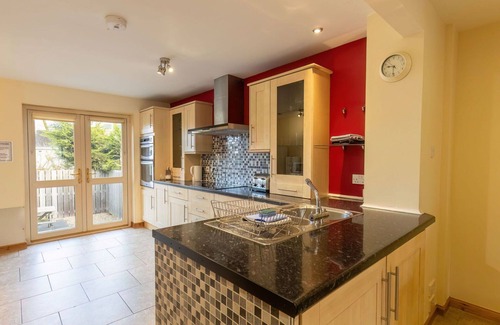 South Galson House | Wonderful private villa for 8 guests with WIFI and TV