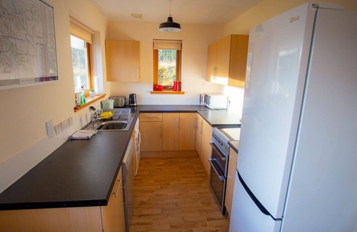 East Lewiston House | Wonderful private villa for 7 people with WIFI, TV, patio and pets allowed