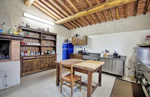 Montecarlo Villa | Wonderful private villa with WIFI, A/C, private pool, TV, patio, pets allowed and panoramic view