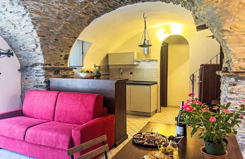 Lucinasco House | Wonderful private villa for 7 people with WIFI and patio