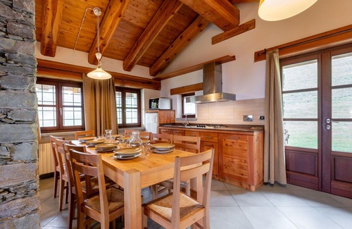 Sampeyre House | Wonderful private villa for 9 people with TV and patio