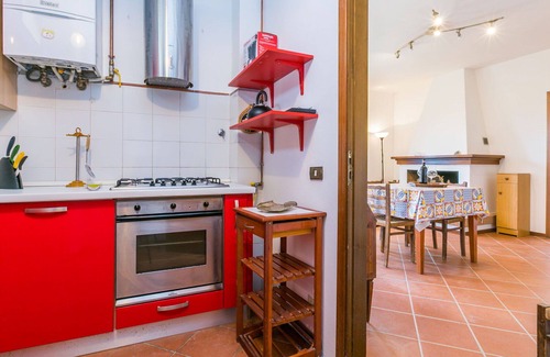 Scandicci Villa | Wonderful private villa for 4 guests with WIFI, TV, patio, pets allowed, panoramic view and park.