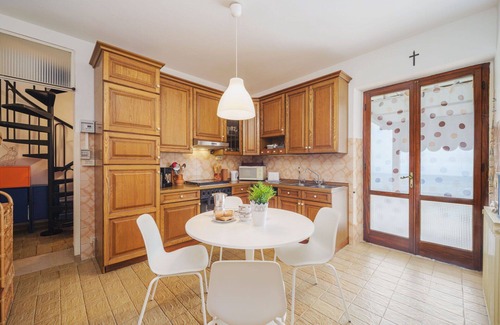 Seravezza House | Wonderful private villa for 6 people with A/C, WIFI, TV and patio