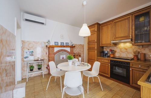 Seravezza House | Wonderful private villa for 6 people with A/C, WIFI, TV and patio