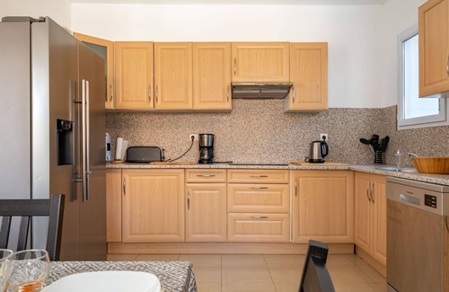 Plage d'Argeles House | Wonderful private villa for 8 guests with WIFI, private pool, A/C, TV and terrace