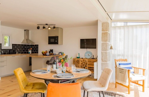 Locquirec House | Wonderful private villa for 4 people with WIFI, TV, patio, pets allowed and parking