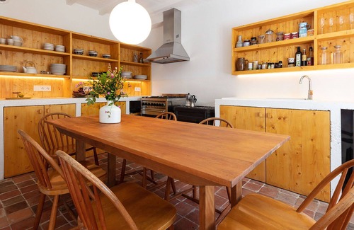 Tremeven Villa | Wonderful private villa for 6 guests with WIFI