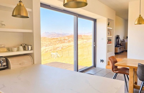Breakish House | Wonderful private villa for 8 people with TV, terrace, panoramic view and parking