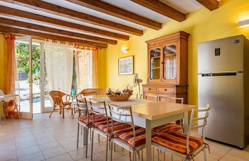 La Morra Villa | Wonderful private villa for 8 people with private pool, WIFI, TV and patio