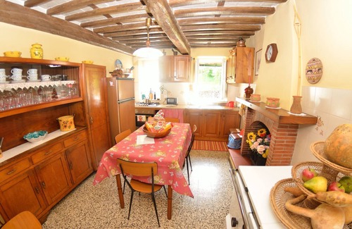 Villabuona Villa | Wonderful private villa for 6 people with WIFI, private pool, TV and pets allowed