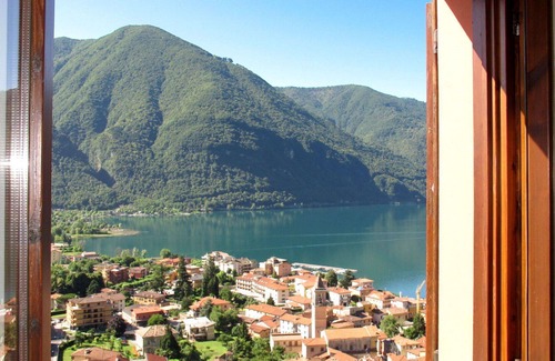 Porlezza House | Wonderful private villa for 4 guests with WIFI, TV, patio and pets allowed