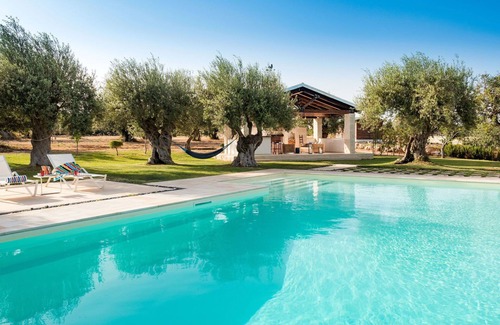 Rosolini Villa | Wonderful private villa for 10 guests with A/C, private pool, WIFI, TV and patio