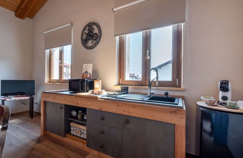 Verzuolo House | Wonderful private villa for 4 guests with WIFI, TV and patio