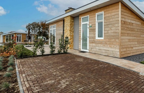 Bemelen House | Wonderful private villa for 4 guests with A/C, pool, WIFI, TV, terrace and parking