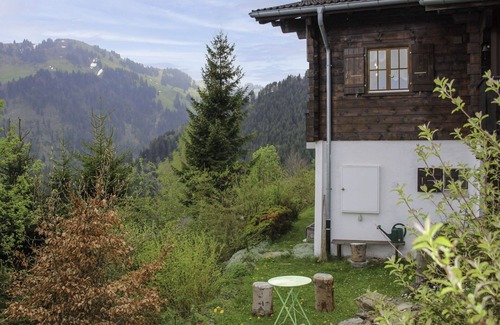 Moleson House | Wonderful private villa for 5 people with WIFI, TV, terrace, pets allowed and panoramic view