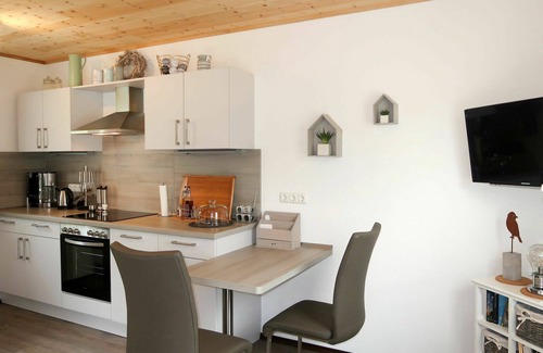 Kirburg House | Wonderful private villa for 2 people with TV and terrace