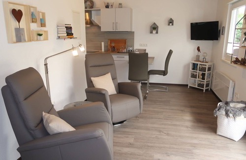 Kirburg House | Wonderful private villa for 2 people with TV and terrace