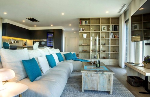 Cansalades Villa | Wonderful private villa for 8 guests with private pool, A/C, WIFI, hot tub, TV, patio and parking