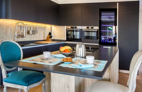 Cansalades Villa | Wonderful private villa for 8 guests with private pool, A/C, WIFI, hot tub, TV, patio and parking