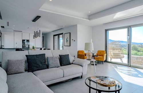 Cansalades Villa | Wonderful private villa with A/C, WIFI, private pool, TV, patio, pets allowed and parking