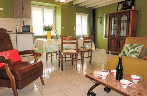 Matignon House | Wonderful private villa for 4 guests with TV and pets allowed
