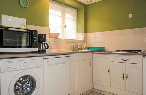 Matignon House | Wonderful private villa for 4 guests with TV and pets allowed