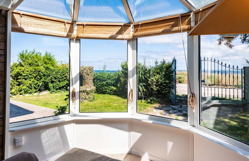 Morbihan House | Wonderful private villa for 8 guests with WIFI, TV, terrace and parking