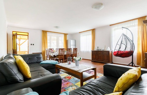 Balatonfenyves House | Wonderful private villa for 12 people with hot tub, private pool, TV, terrace and parking