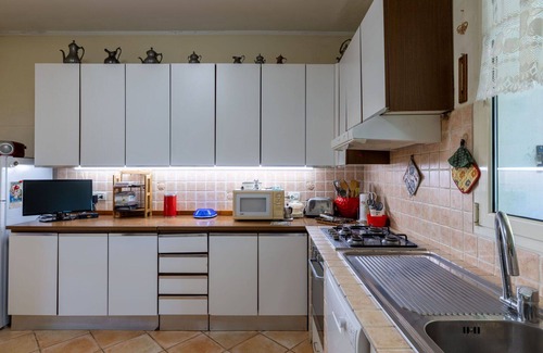 Artallo Villa | Wonderful private villa for 4 people with WIFI, A/C, TV, patio and panoramic view