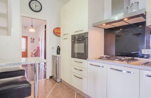 Rapallo Villa | Wonderful private villa for 8 people with WIFI, A/C, TV, patio and pets allowed