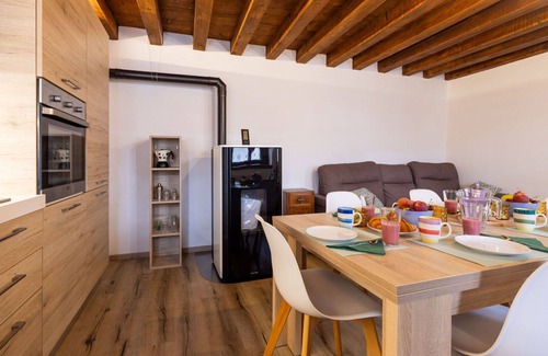 Savogna House | Wonderful private villa for 5 people with balcony, pets allowed and parking