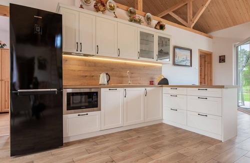 Kierwik House | Wonderful private villa with hot tub, WIFI, TV, terrace, pets allowed and panoramic view