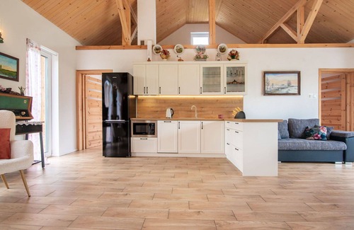 Kierwik House | Wonderful private villa with hot tub, WIFI, TV, terrace, pets allowed and panoramic view