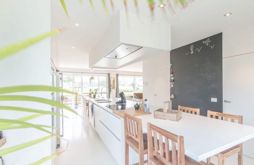 Klemskerke Villa | Wonderful private villa for 8 guests with WIFI, A/C, TV, terrace and parking
