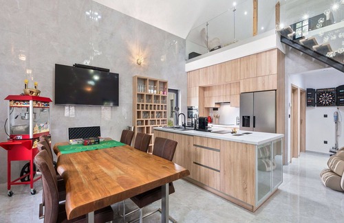Dolni Laz House | Wonderful private villa for 8 guests with WIFI, hot tub, TV, terrace and pets allowed