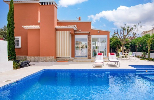 Denia Villa | Wonderful private villa for 6 people with A/C, private pool, WIFI, TV, patio and parking