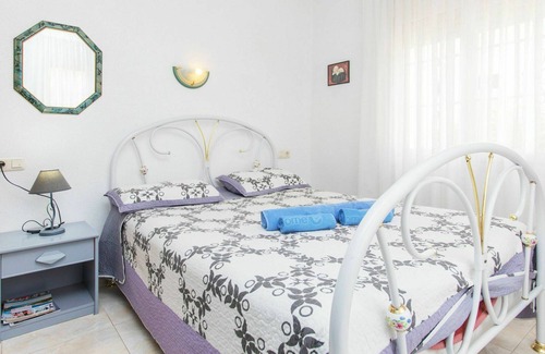 Llanca House | Wonderful private villa for 4 people with TV, terrace, panoramic view and parking