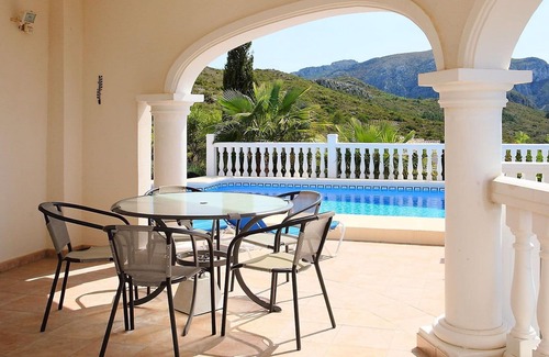 Rafol de Almunia Villa | Wonderful private villa for 6 people with private pool, WIFI, A/C, TV, terrace and parking