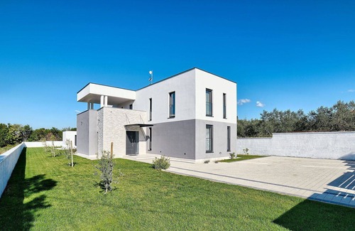 Stinjan Villa | Wonderful private villa for 8 people with WIFI, private pool, A/C, TV and terrace