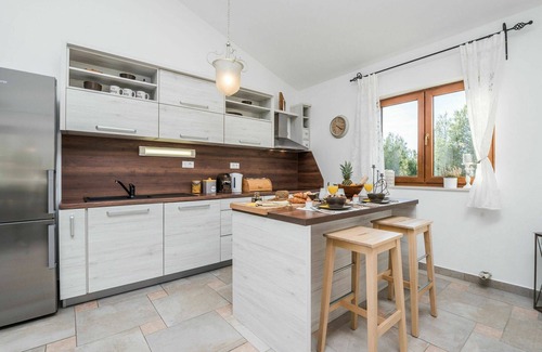 Rovanjska House | Wonderful private villa for 10 guests with A/C, private pool, WIFI, TV and terrace