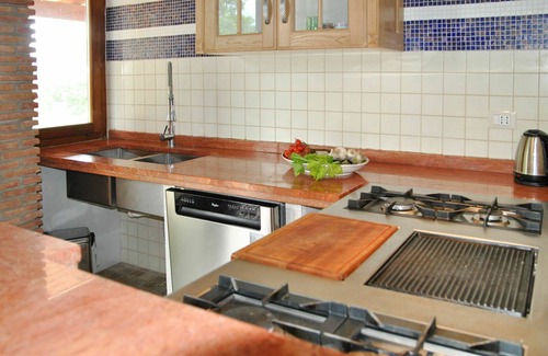 Itri Villa | Wonderful private villa for 14 people with WIFI, A/C, private pool, TV, patio and pets allowed