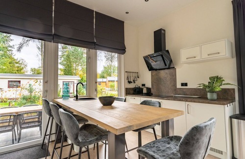 Otterlo House | Wonderful private villa for 4 people with WIFI, pool, TV and terrace