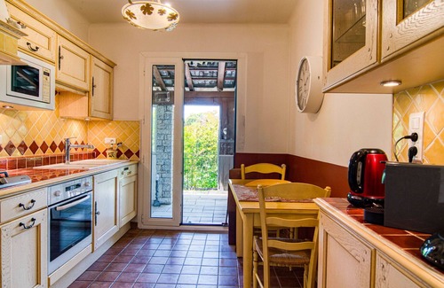 Carces House | Wonderful private villa for 6 people with private pool, WIFI, TV, terrace and panoramic view