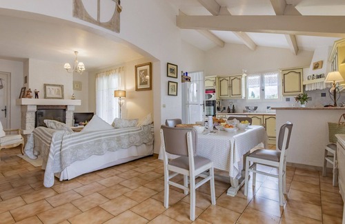 Gargas House | Wonderful private villa for 6 guests with private pool, A/C, TV and terrace
