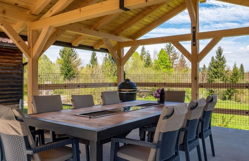 Trsce House | Wonderful private villa with A/C, hot tub, private pool, WIFI, TV, patio and pets allowed