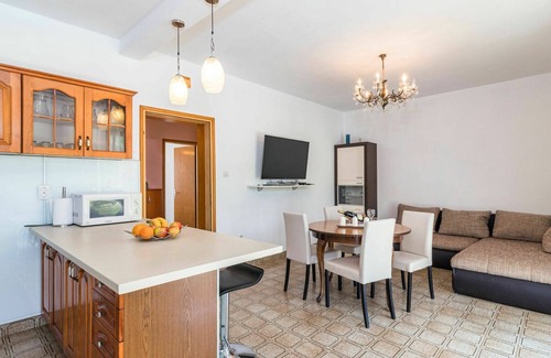 Rakotule House | Wonderful private villa for 10 people with A/C, private pool, WIFI, TV, terrace and pets allowed