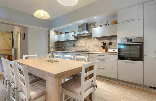 Divsici House | Wonderful private villa for 8 people with private pool, A/C, WIFI, TV, terrace and pets allowed