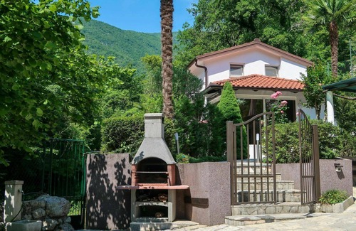 Medveja House | Wonderful private villa for 5 guests with pool, A/C, WIFI, TV and terrace